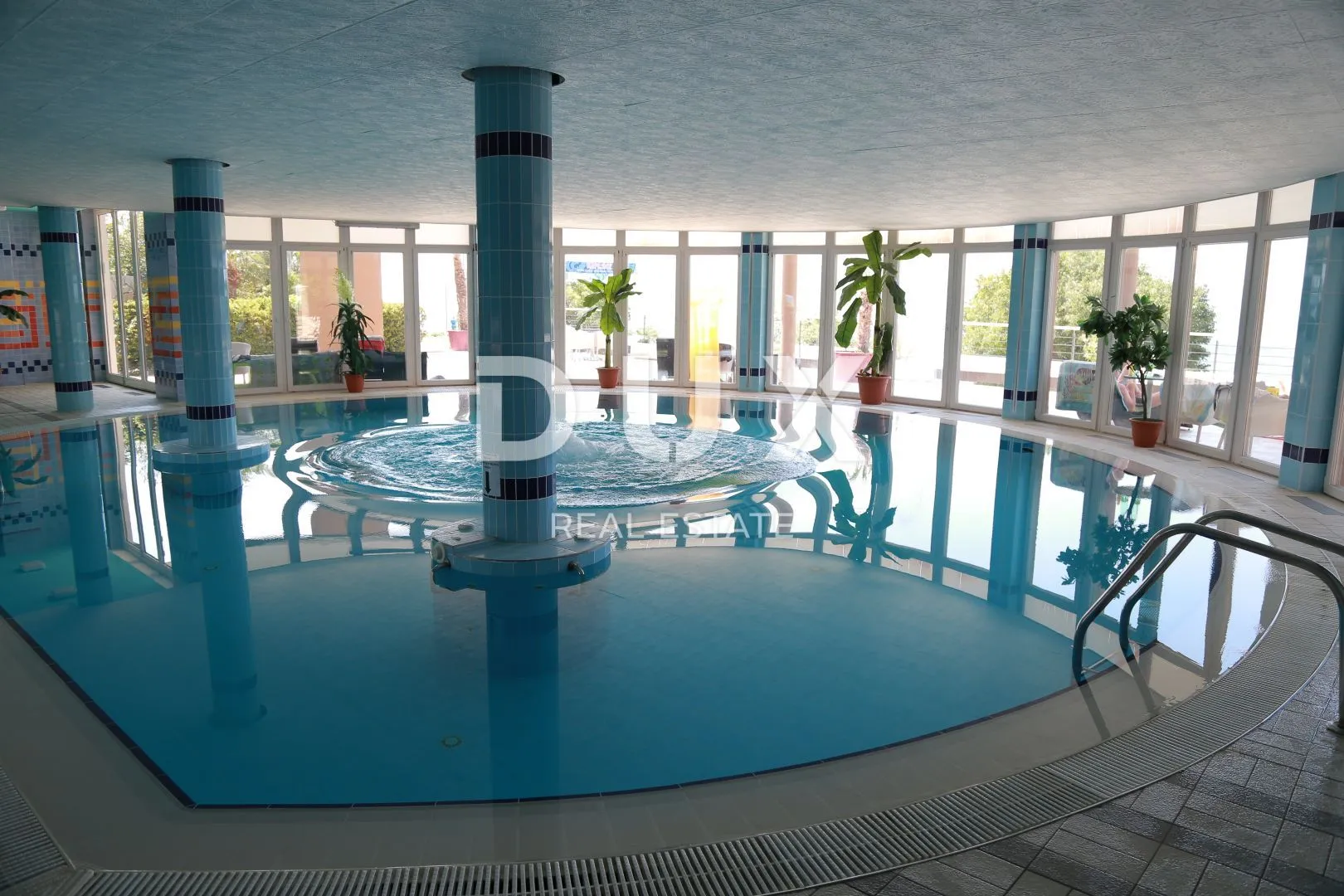 crikvenica, selce, hotel, 5369 m2, prvi red do mora - slika 3