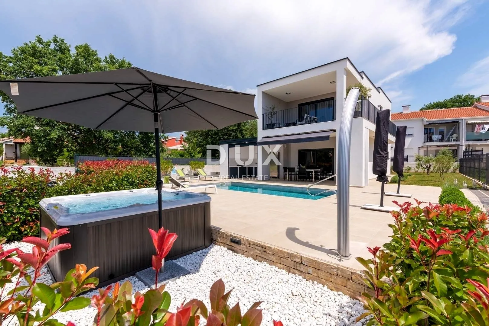 ISTRA, POREČ - Moderna kuća s bazenom