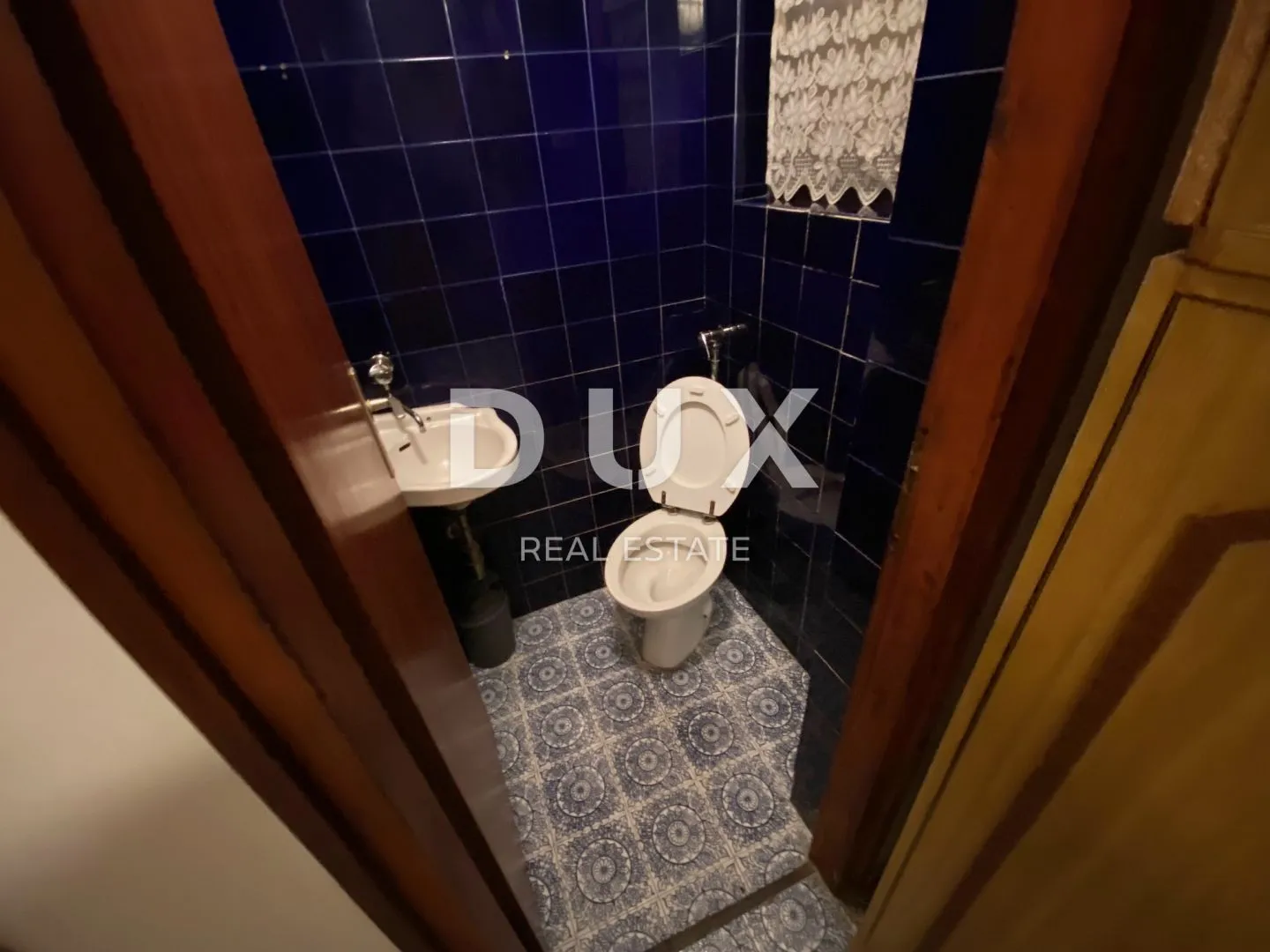 rijeka, centar - samostojeća stara unikatna villa na odličnoj lokaciji! prilika! - slika 23