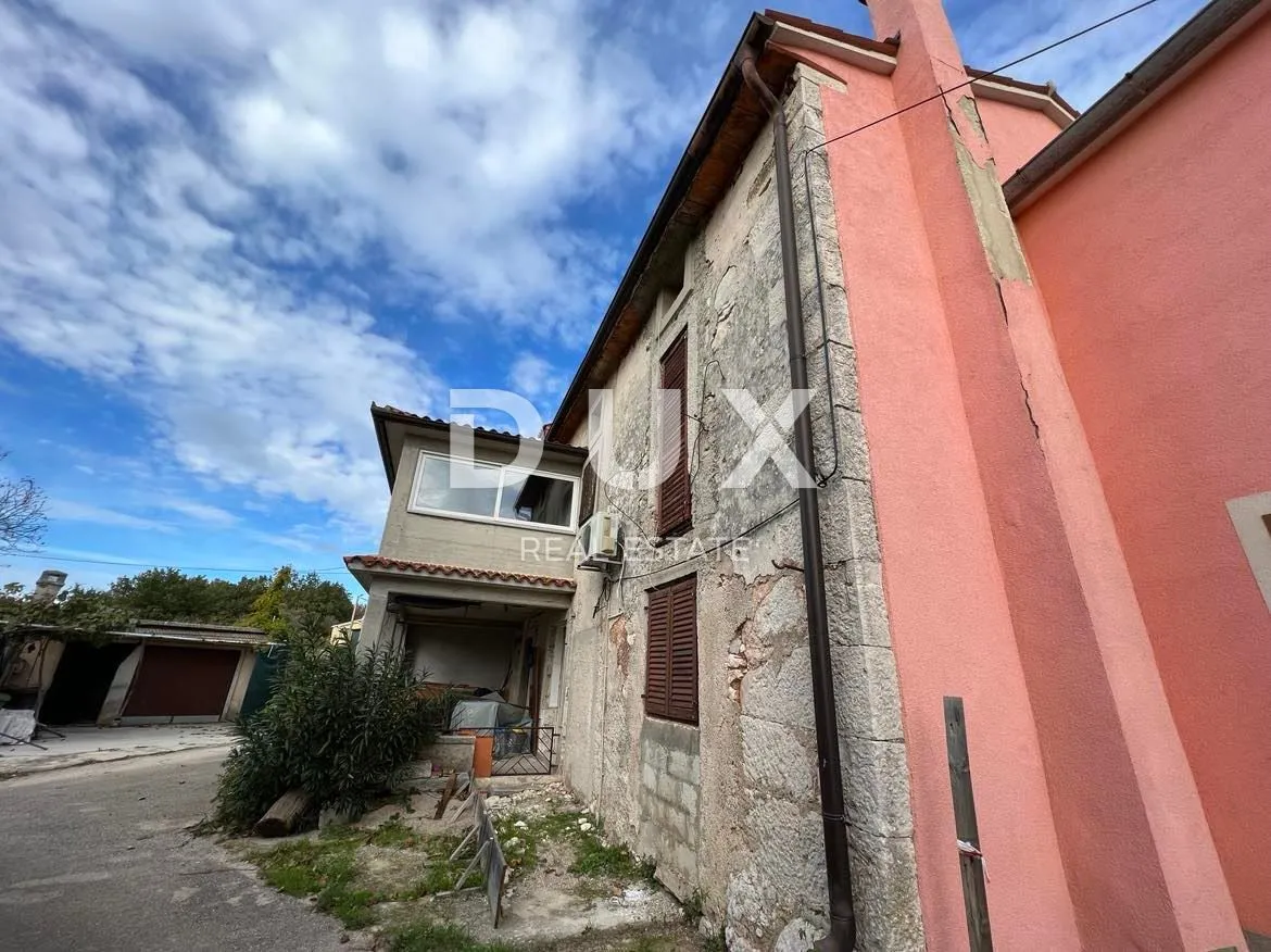 istra,labin - kuća s vrtom i garažom - slika 2