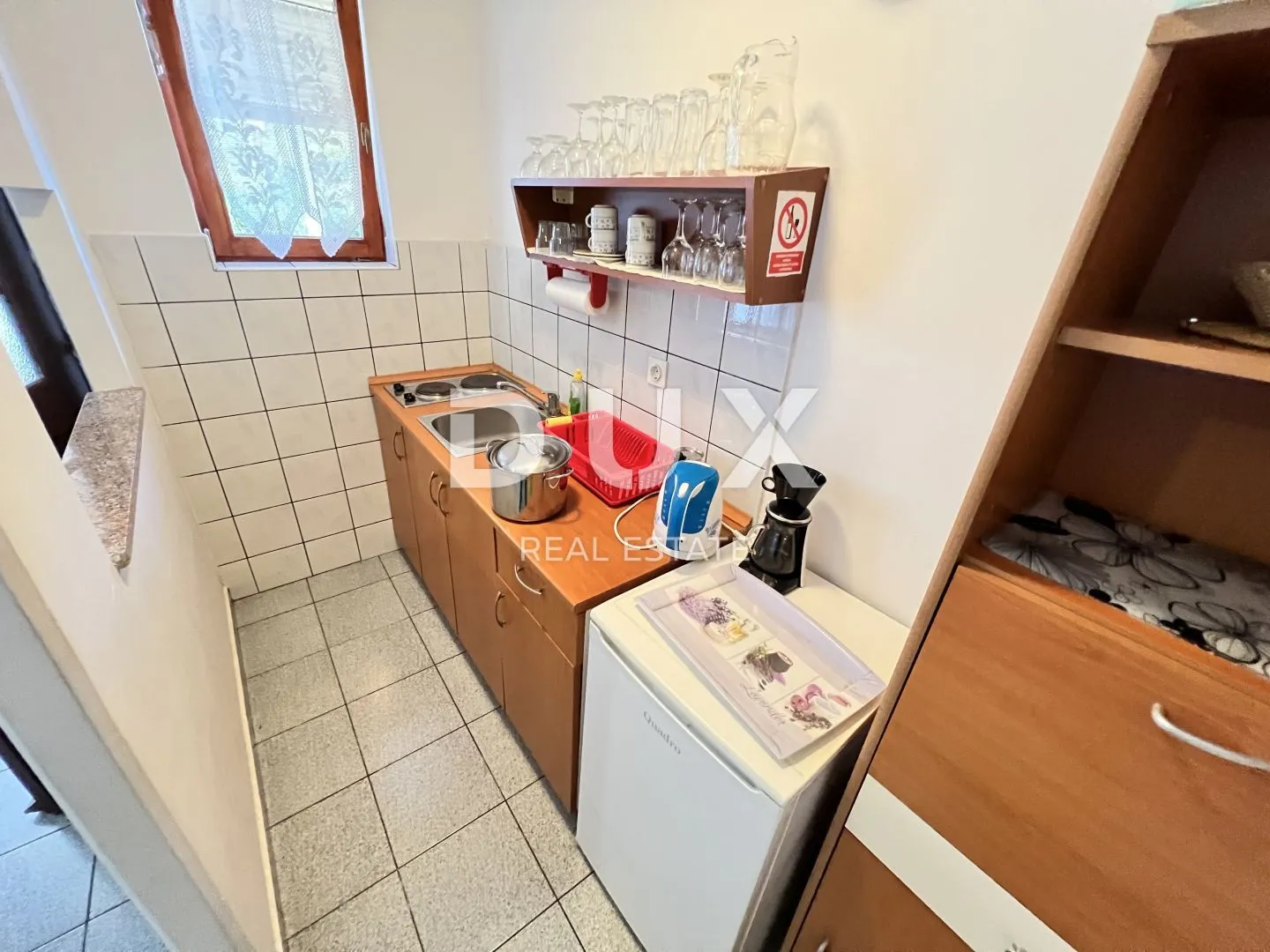 otok krk, njivice - samostojeća kuća sa velikom okućnicom - slika 39