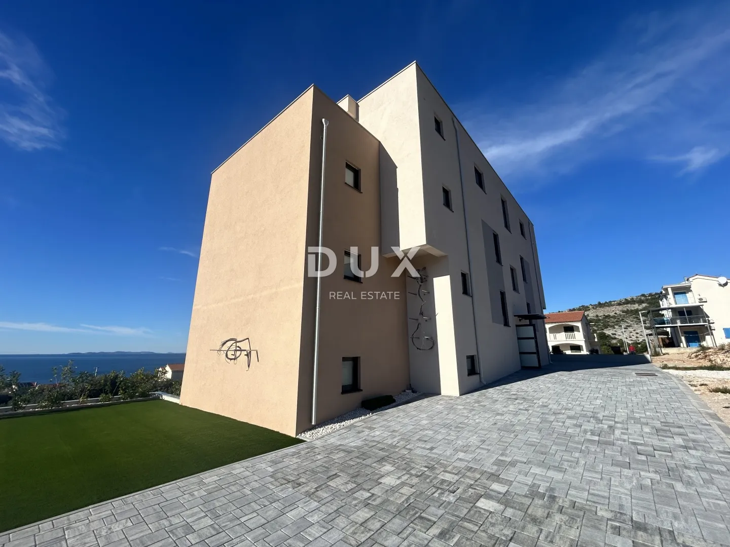 primošten, dolac – stan u prizemlju s vrtom i savršenim pogledom - slika 3