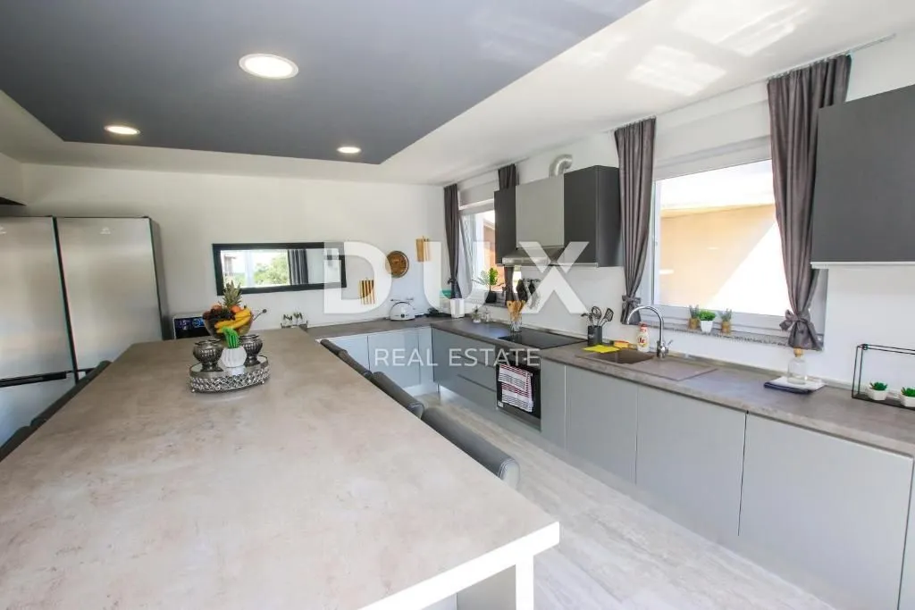 kaštelir, rogovići, kuća, 450 m2, dvorište, bazen - slika 7
