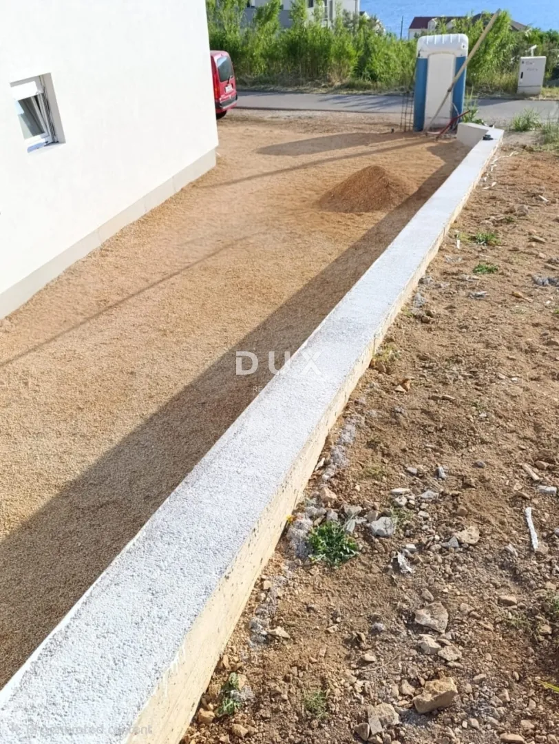 otok pag, grad pag - dvojni stan s privatnim bazenom i vrtom - slika 5