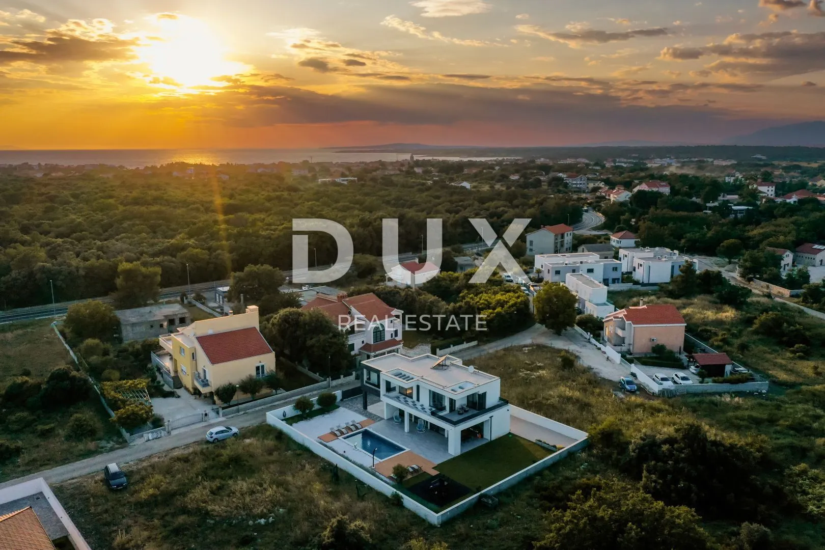 zadar, zaton - luksuzna vila s grijanim bazenom - slika 42