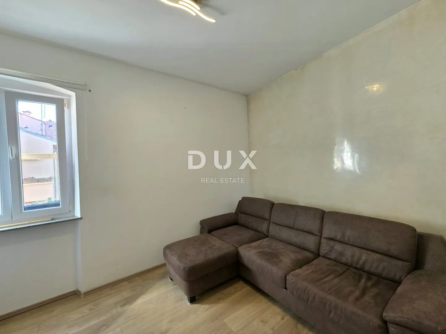pula, centar, 1-sobni stan, 38 m2, pješačka zona, useljiv - slika 3