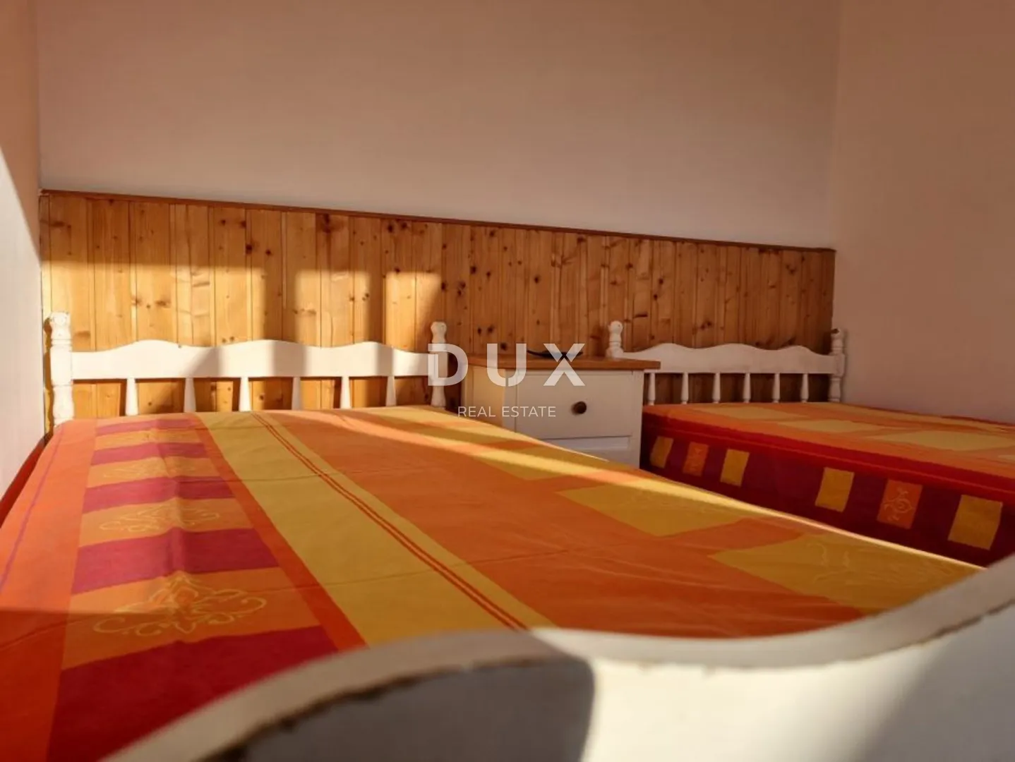istra, pula - stambena zgrada sa tri stana i poslovnim prostorom u srcu pule! - slika 17