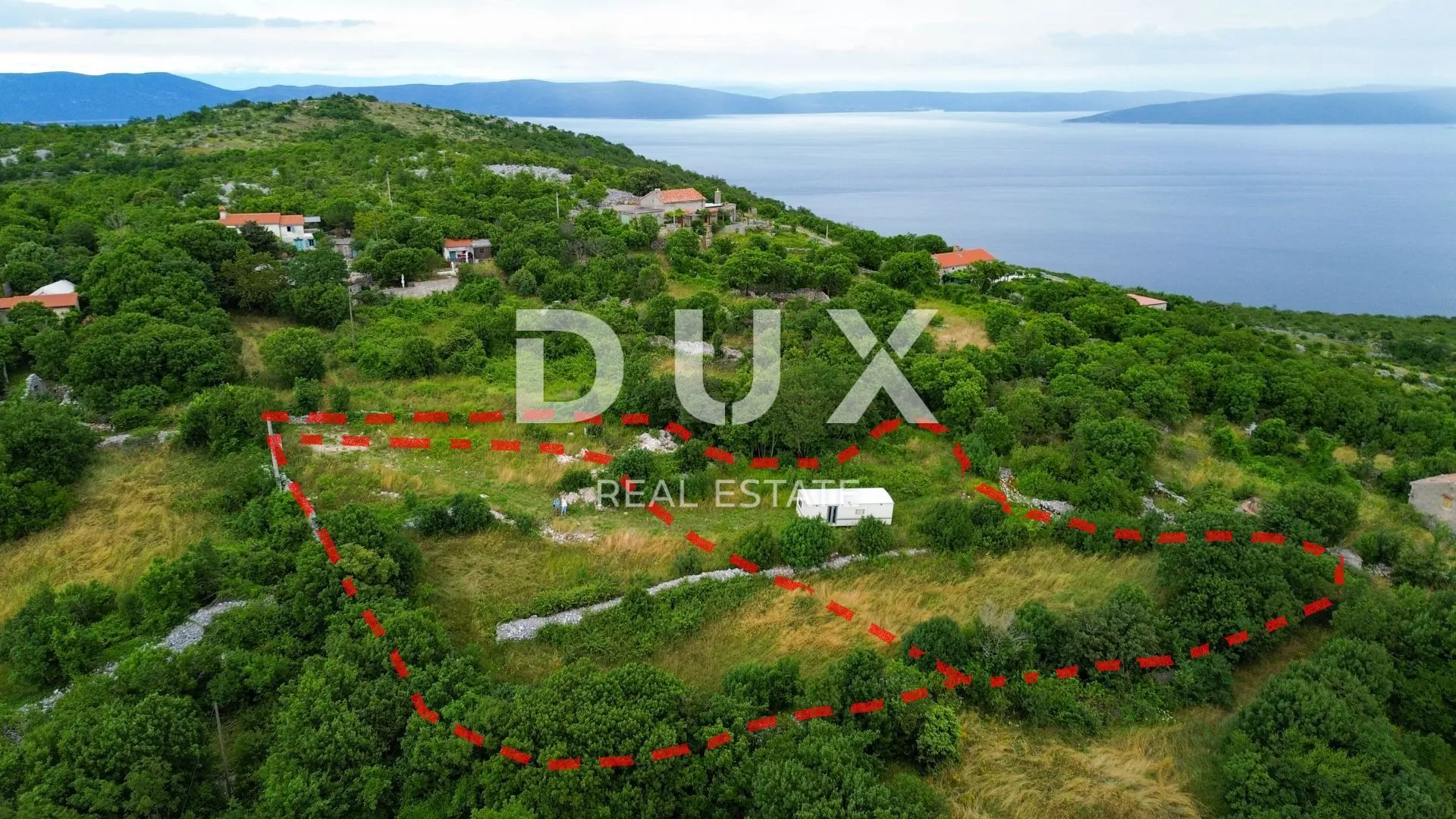 istra, skitača - jedinstveno građevinsko zemljište s građevinskom dozvolom za dvije moderne vile - slika 2