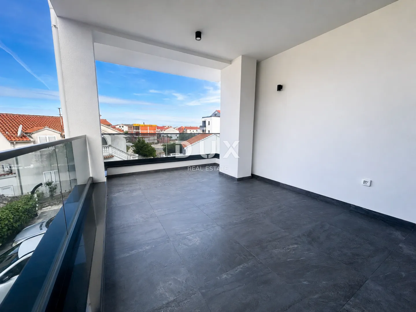vodice, srima – dvosoban stan s terasom i studio apartman, 50m od mora i plaže - slika 10