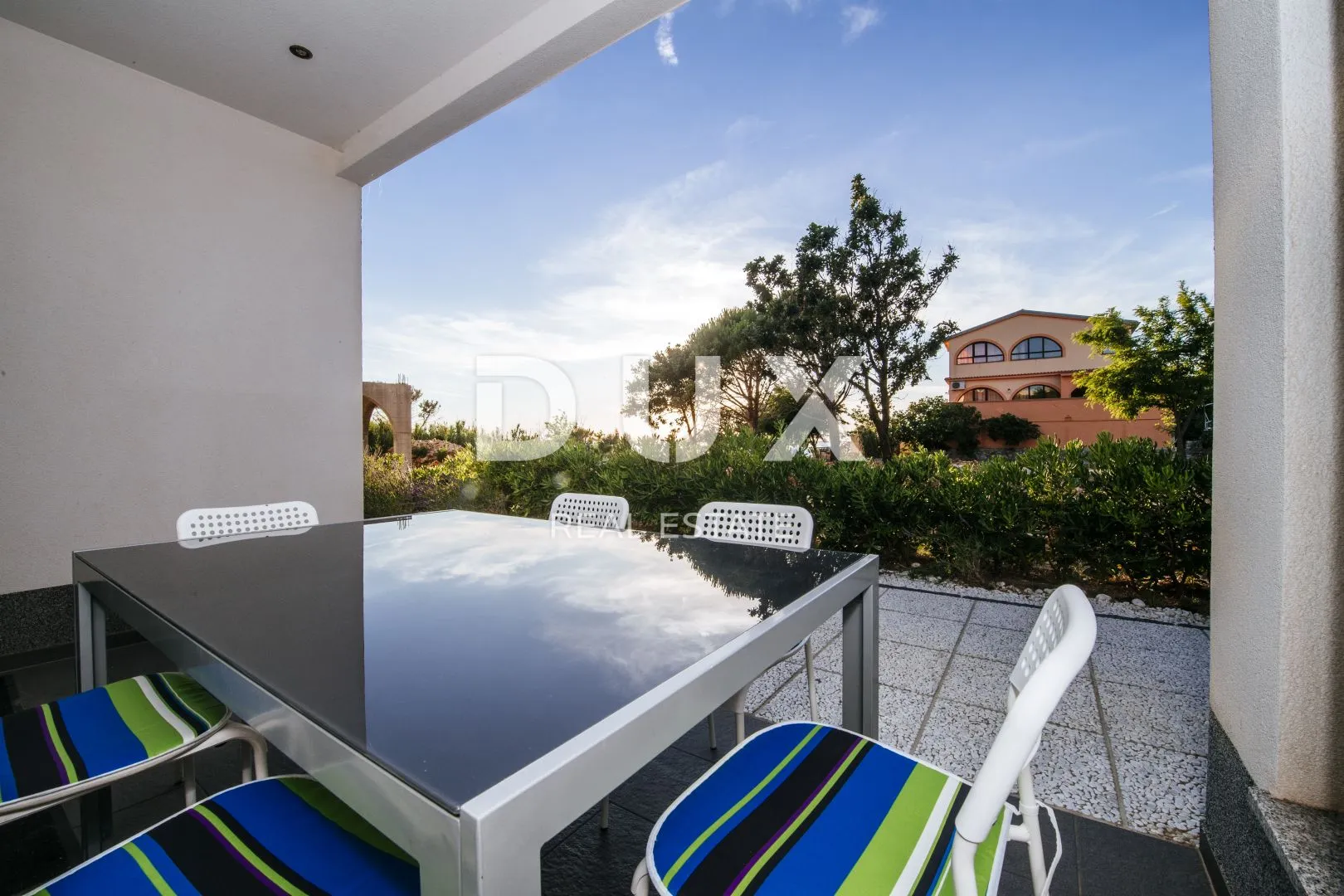otok pag, košljun - vila pored mora sa 4 apartmana - slika 44