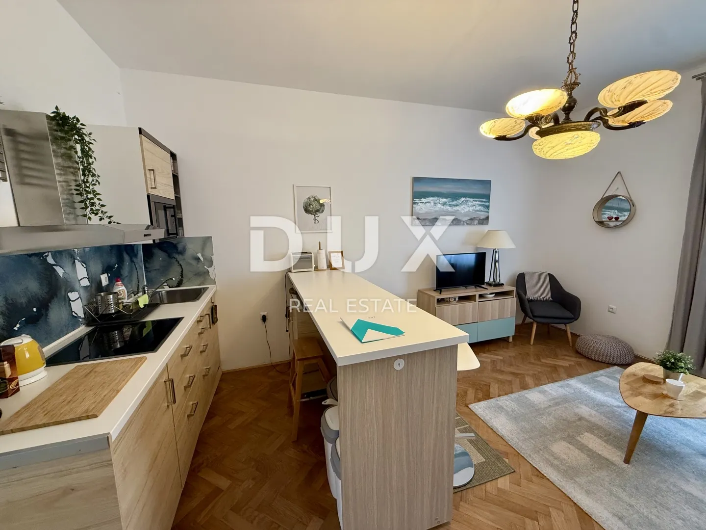 zagreb, centar - dvoetažni stan s tri apartmana i odličnim prihodima! - slika 2