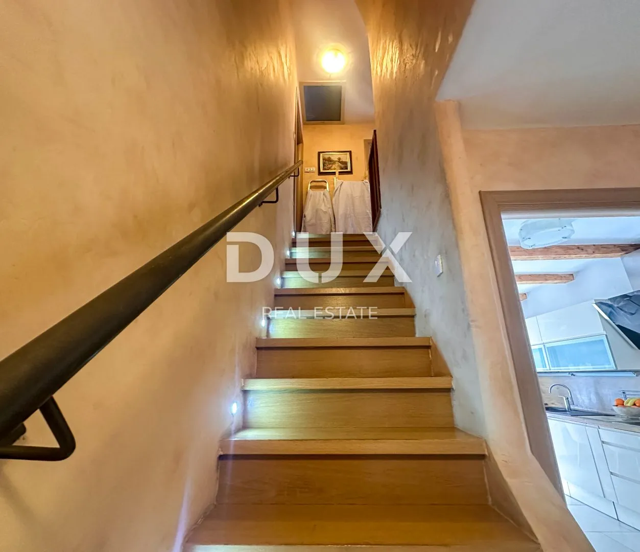 rijeka, krimeja - kuća u nizu 4s+db, parking, okućnica - slika 13