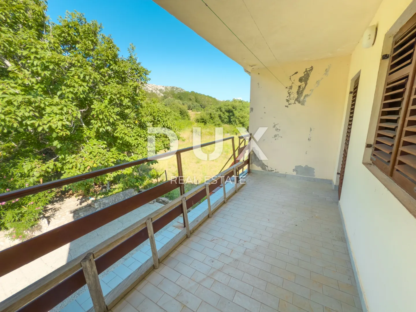otok krk, baška (okolica) - kamena kuća s velikom okućnicom - slika 28