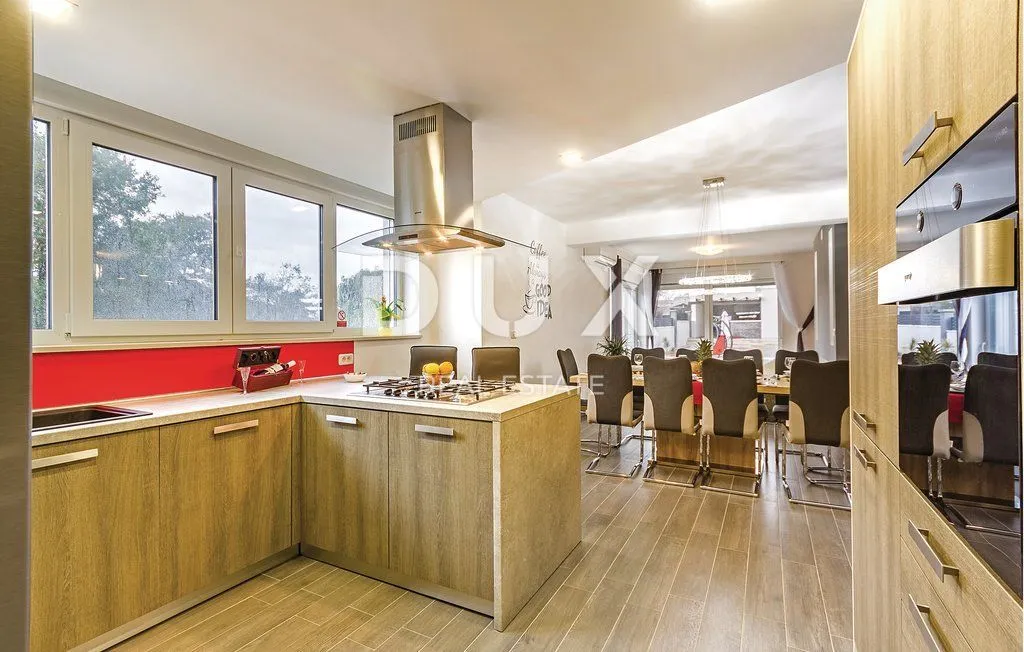 istra, šišan - luksuzna vila moderne gradnje - slika 14