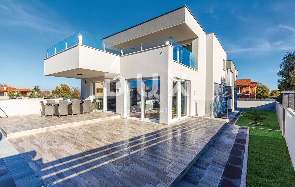 istra, šišan - luksuzna vila moderne gradnje - slika 4