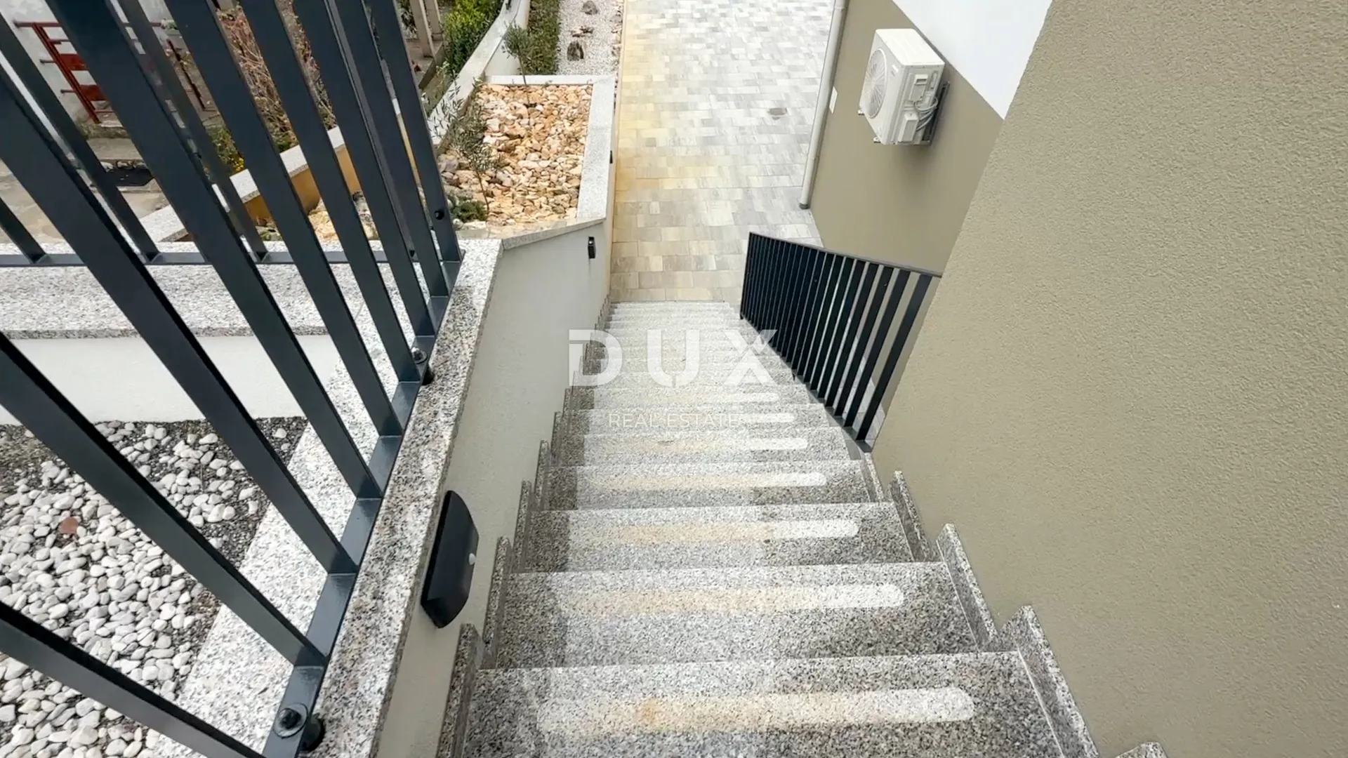 crikvenica, dramalj, dvoetažni apartman, 152 m2, novogradnja, bazen, 300 metara od mora - slika 3
