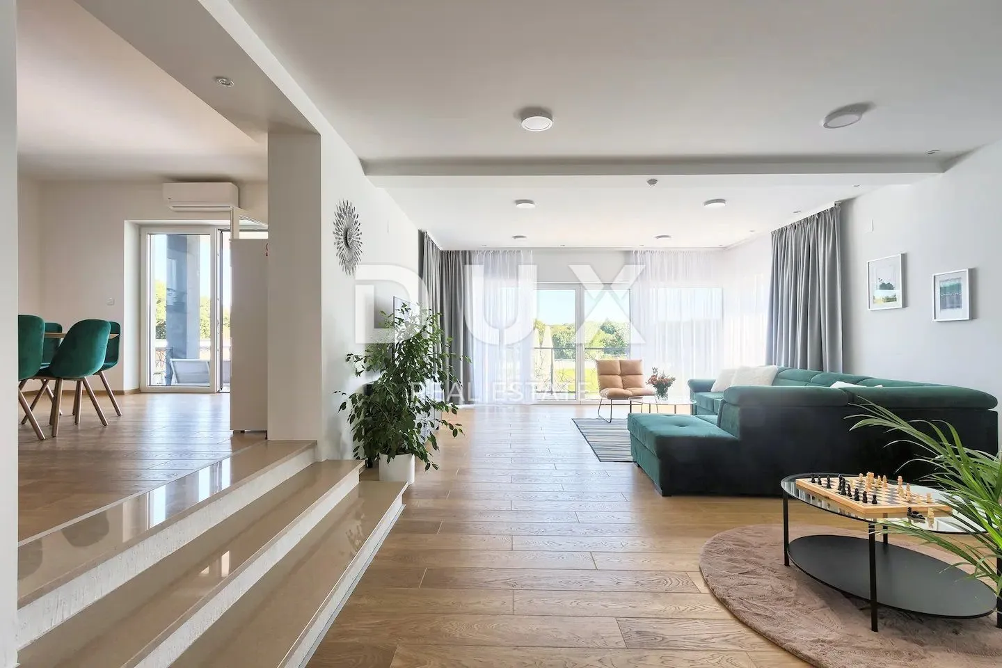istra, štinjan - luksuzna villa s bazenom - slika 13