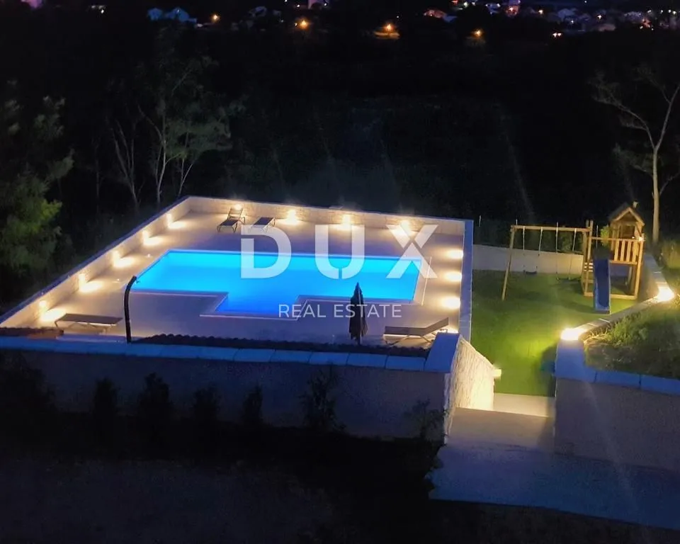 otok rab, lopar - luksuzna vila smještena uz pješčani raj - slika 3