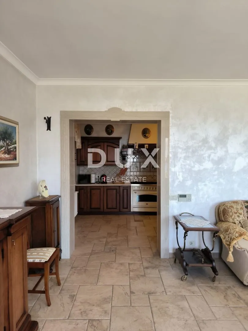 istra, umag - raskošna vila prvi red do mora! - slika 104