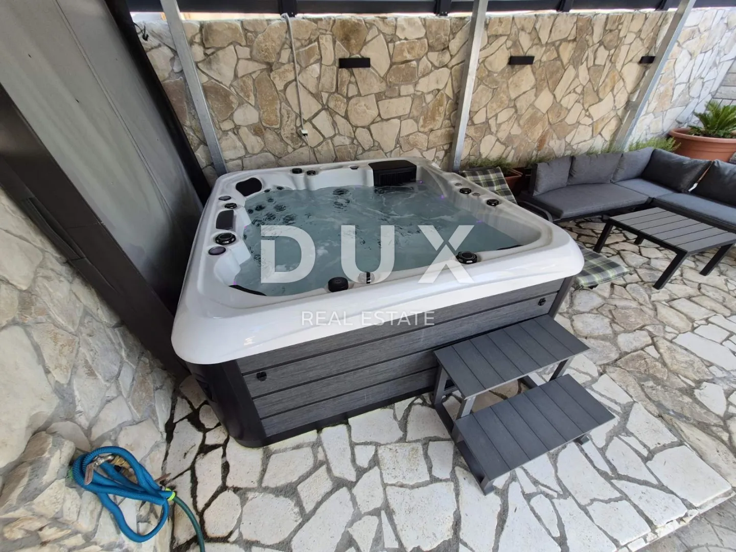 crikvenica, dramalj - kuća 115 m2 sa dva apartmana blizu mora, sniženo, prilika!!! - slika 6