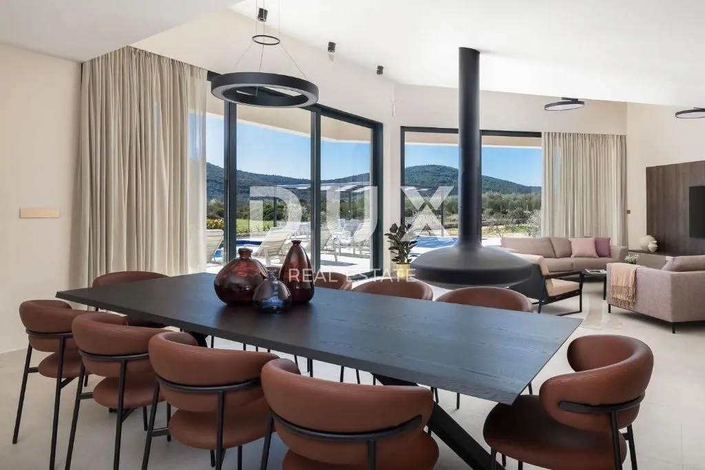 dalmacija, trogir - luksuzna vila s bazenom - slika 23