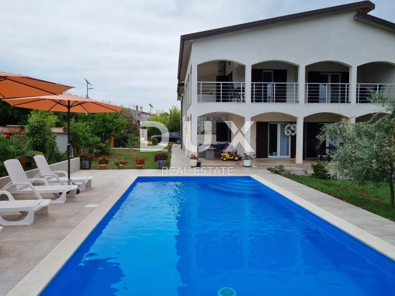 ISTRA, POREČ - Kuća s puno potencijala, na mirnoj i lijepoj lokaciji