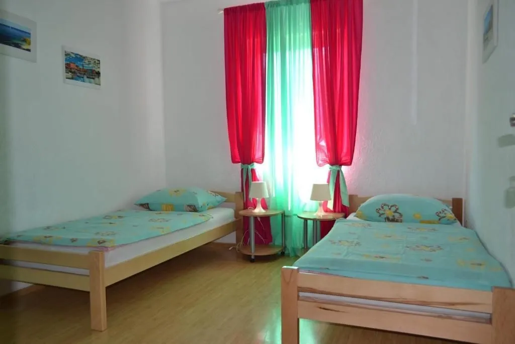 istra fažana apartmanska kuća u blizini mora - slika 13