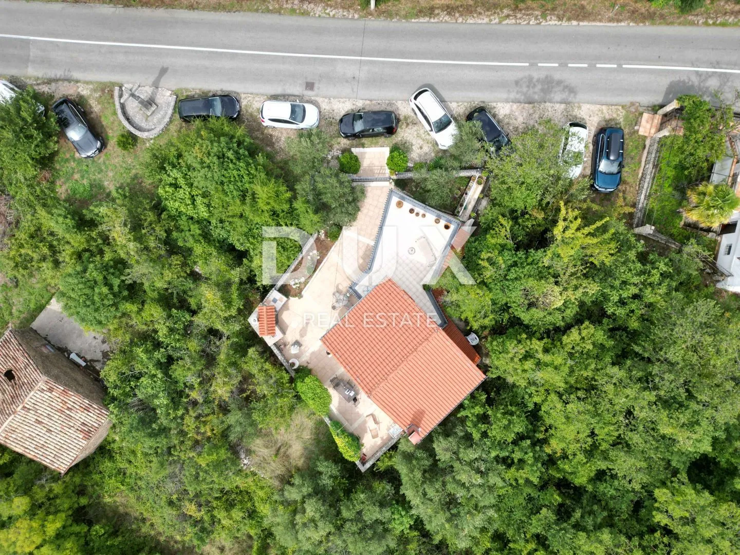 krk, dobrinj - samostojeća kuća 135m2 s pogledom na more + okoliš 150m2 - slika 14