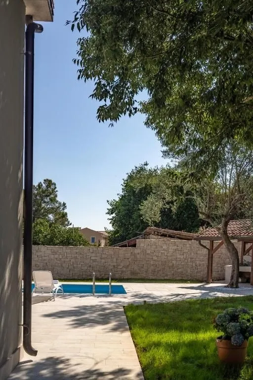 istra, brtonigla - luksuzna kuća s bazenom - slika 37