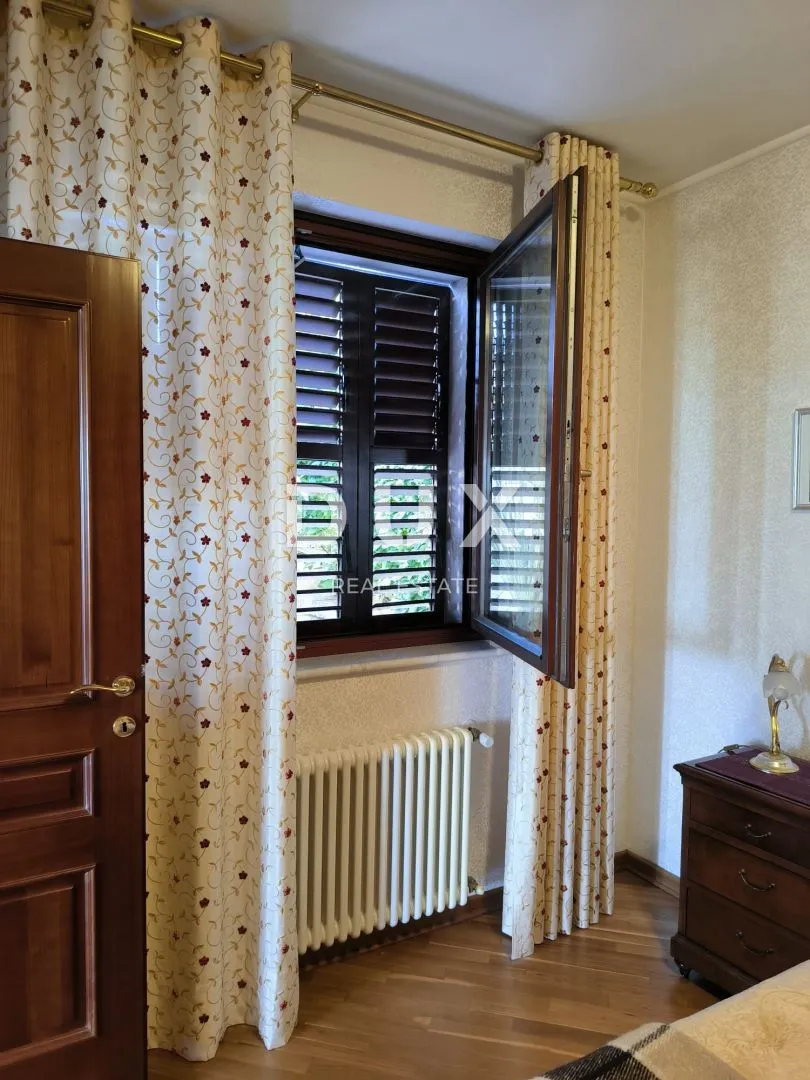 istra, umag - raskošna vila prvi red do mora! - slika 32