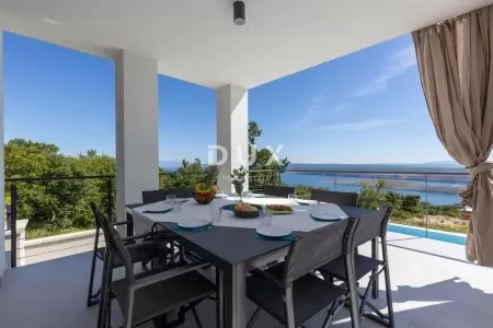 crikvenica, šmrika - luksuzna vila s bazenom i predivnim pogledom na more - slika 21