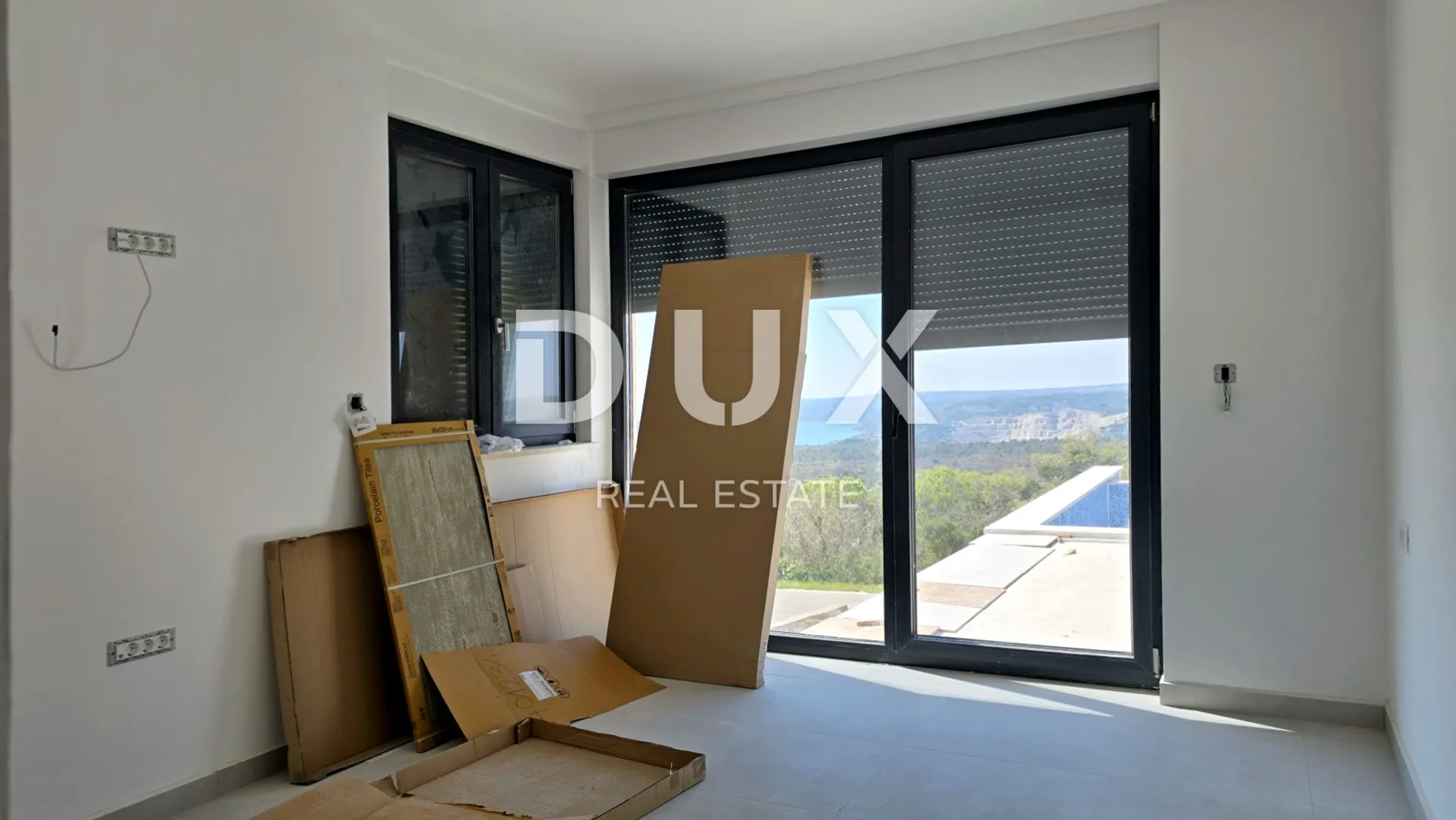 istra, rabac - vila s bazenom i pogledom na more - slika 32