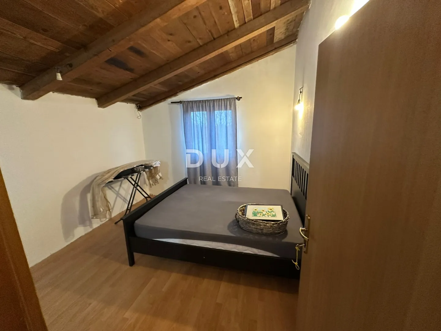 istra, valtura - kuća s dvije stambene jedinice s bazenom! - slika 27