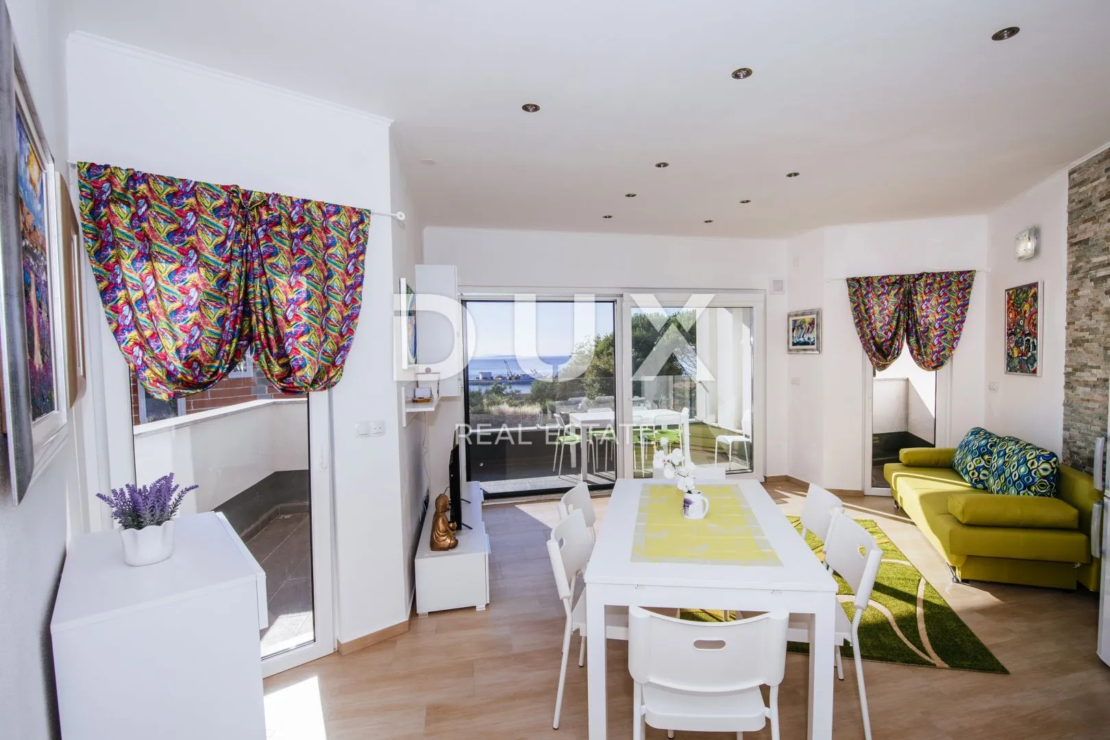 otok pag, košljun - vila pored mora sa 4 apartmana - slika 23