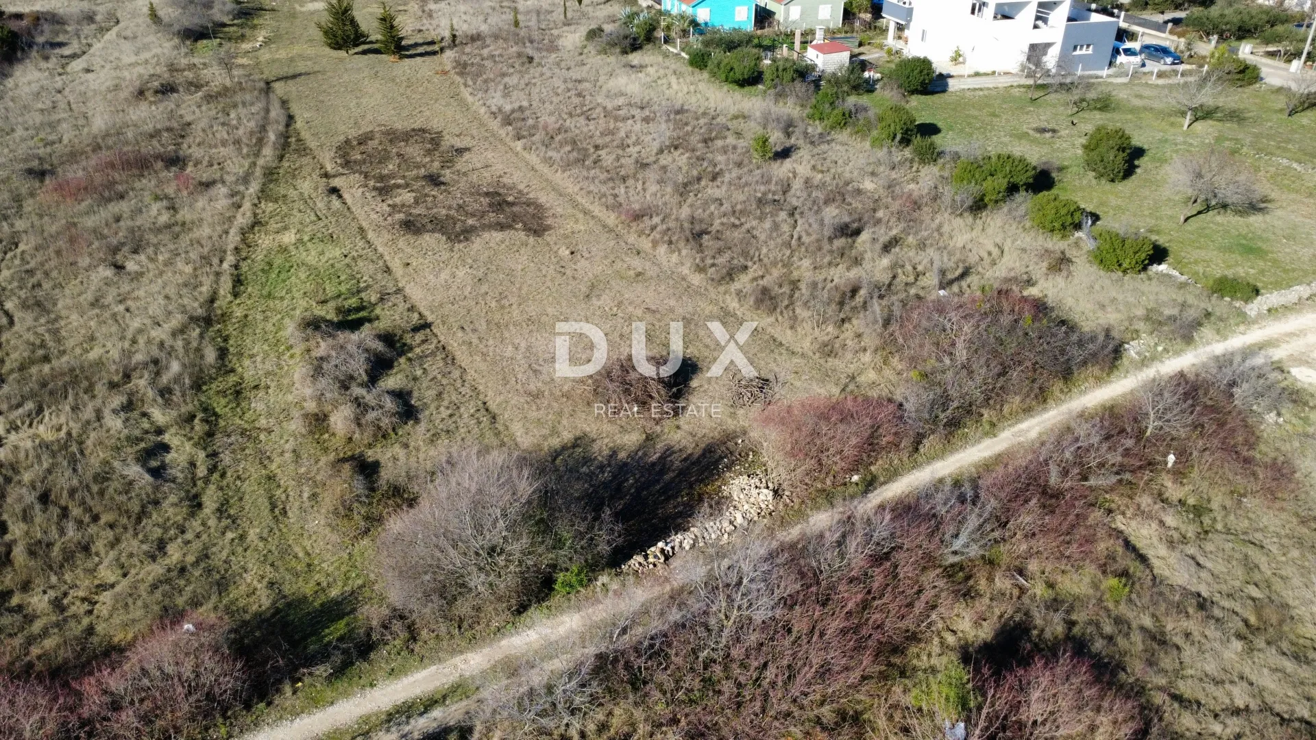 zadar, crno - parcela 900 m² u građevinskoj zoni! - slika 12