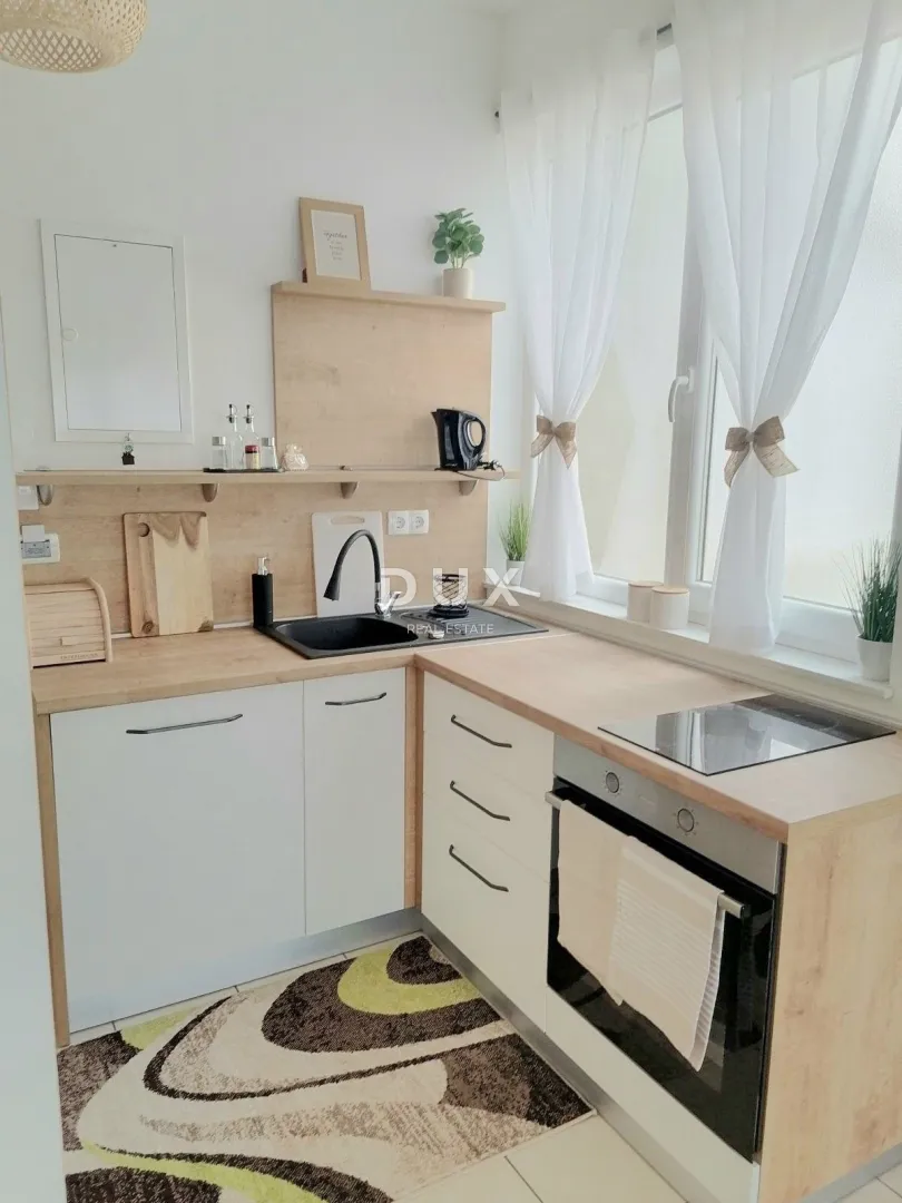 crikvenica - prvi red do mora, moderno uređen apartman u srcu crikvenice - slika 3