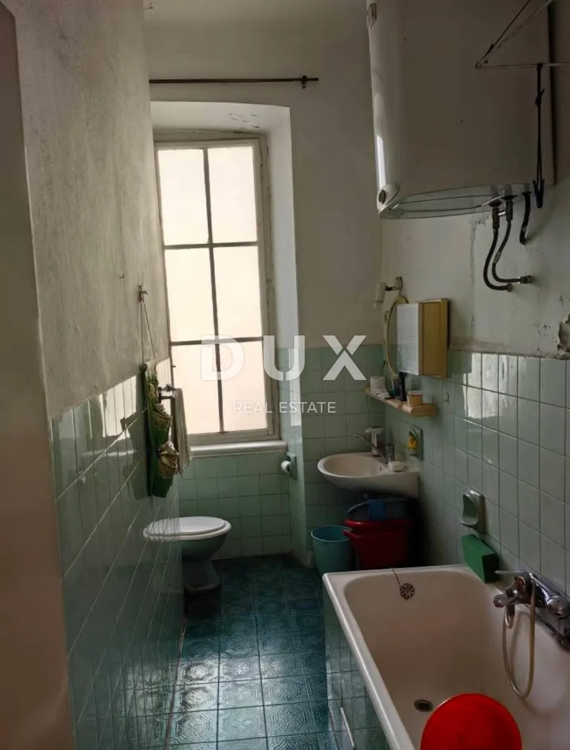 rijeka, stari grad – prostrani 2s+db stan s balkonom, 97 m², 100m od korza!!! - slika 4