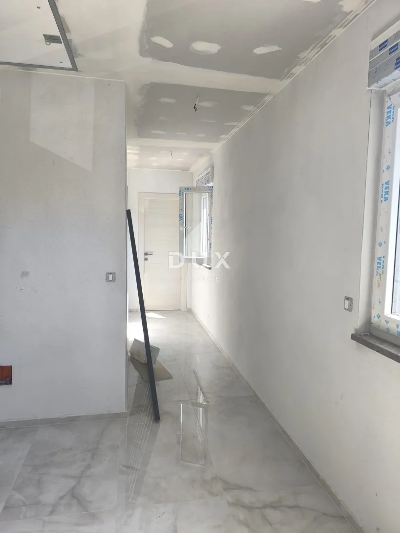 istra, svetvinčenat - kuća s bazenom i garažom u srcu istre - slika 7