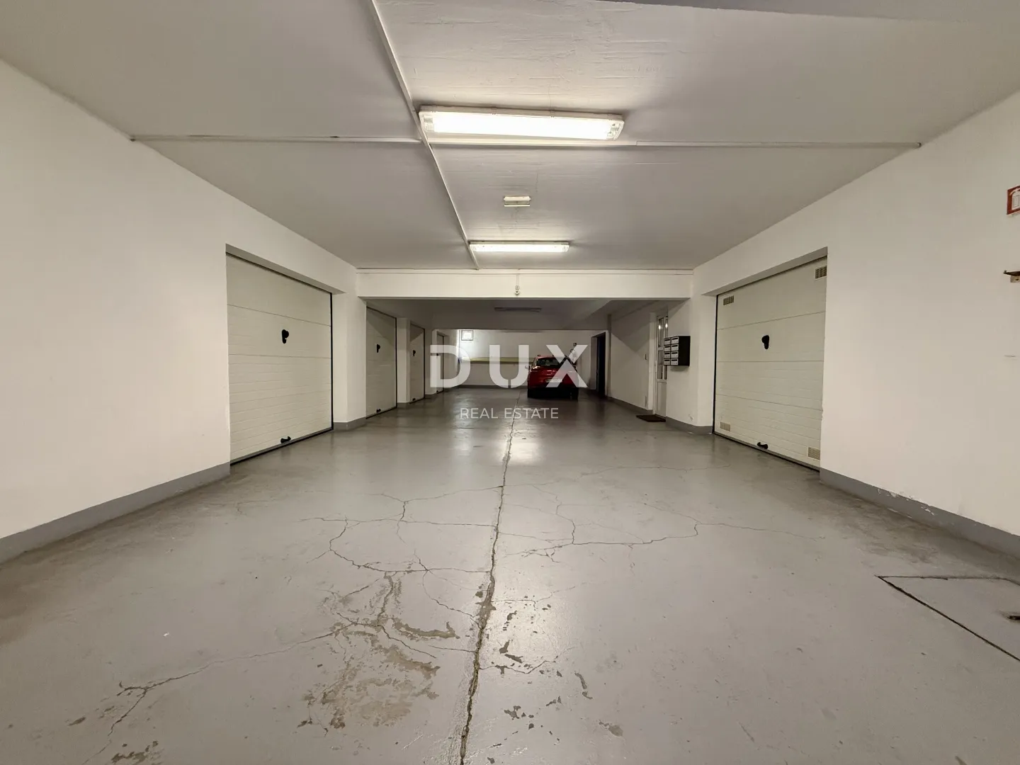 opatija, predivan dvosobni apartman, 100 m2, bazen, garaža, pogled na more - slika 18