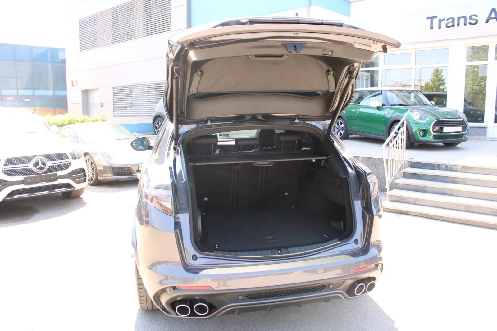 alfa romeo stelvio 2.9 v6 q4 quadrifoglio *panorama, harman kardon, ka - slika 10