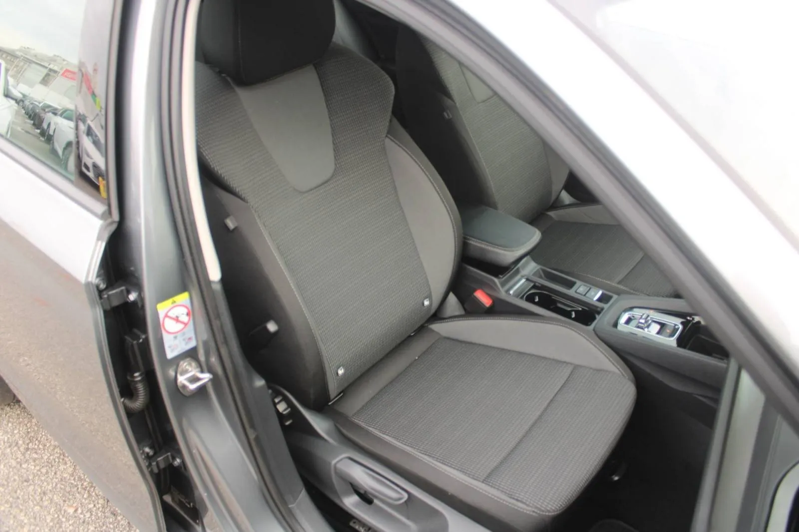 škoda octavia combi 2.0 tdi dsg *led, navigacija* - slika 20