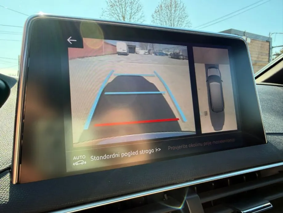 peugeot 5008 1,5 bluehdi automatik •gt line•kamera 360°•7sjedala•pano• - slika 14