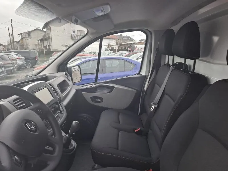 renault trafic 1.6 dci*klima*navigacija*kuka za vuču* - slika 12