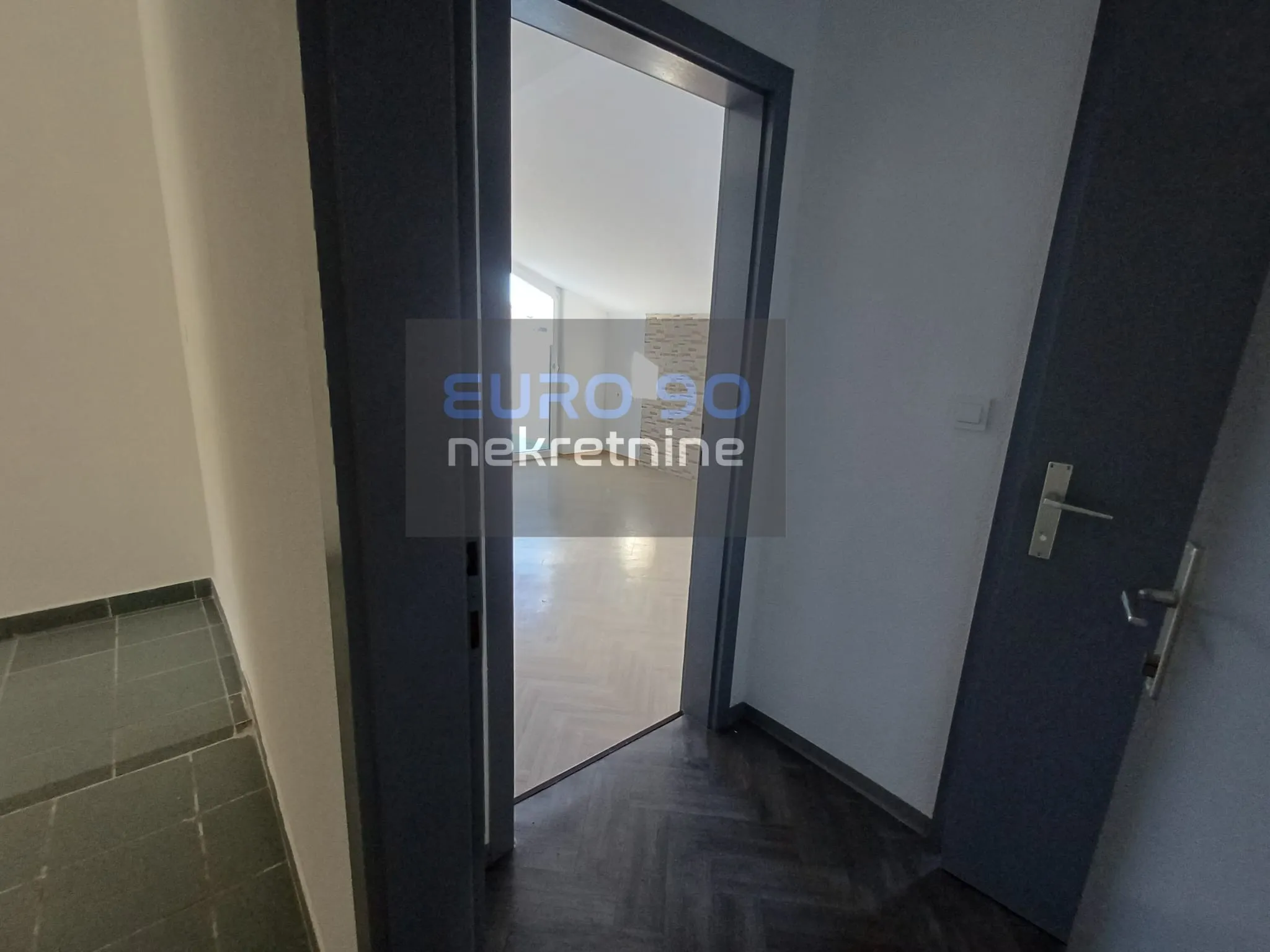 rtina- velika kuća s 12 apartmana, 1.red do mora i prekrasne plaže !! - slika 13