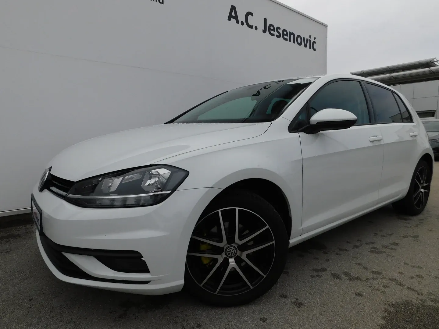 12540 volkswagen golf 1.0 tsi trendline hr - slika 7