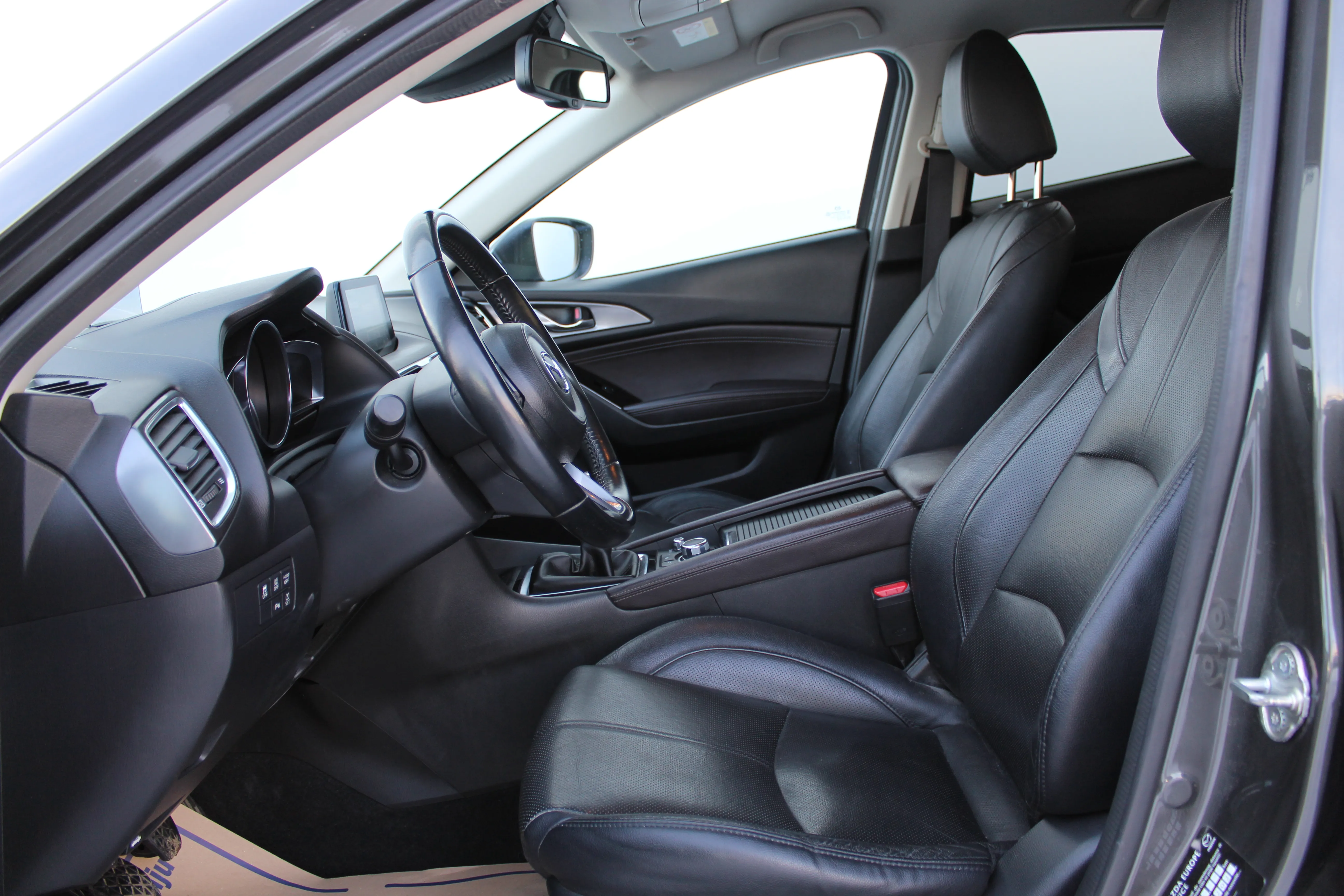 12984 mazda 3 cd150 attraction - slika 8
