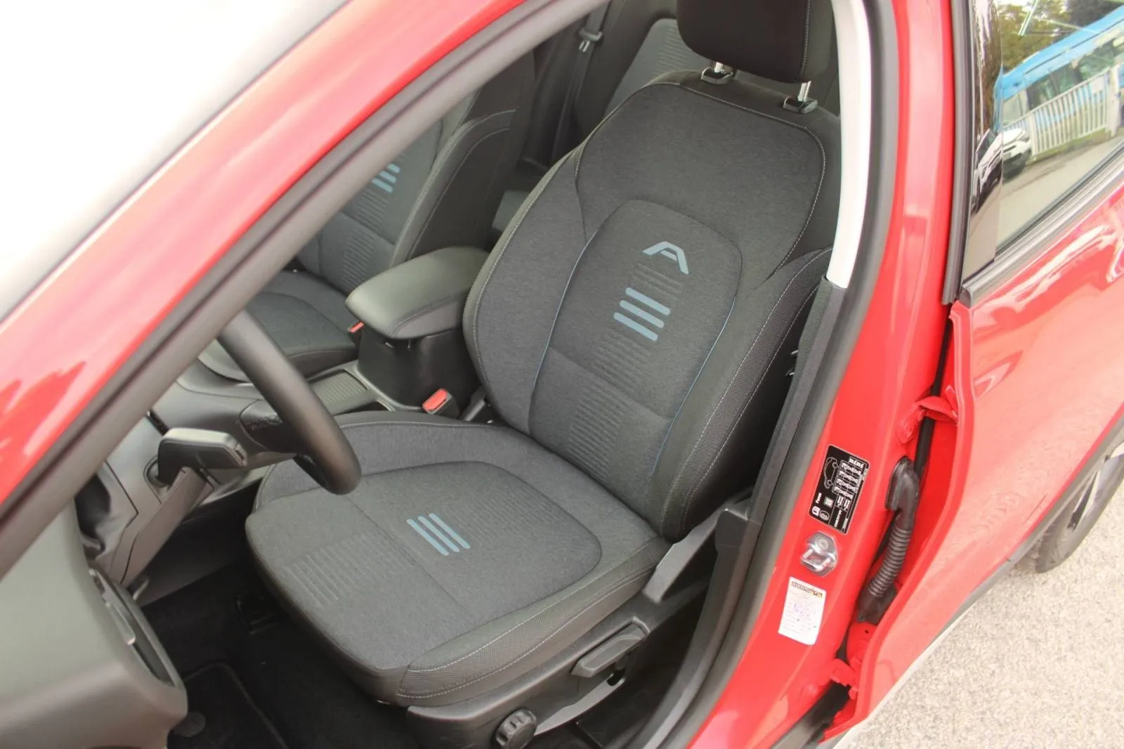 ford focus sw active 1.0 ecoboost *led,navigacija* - slika 10