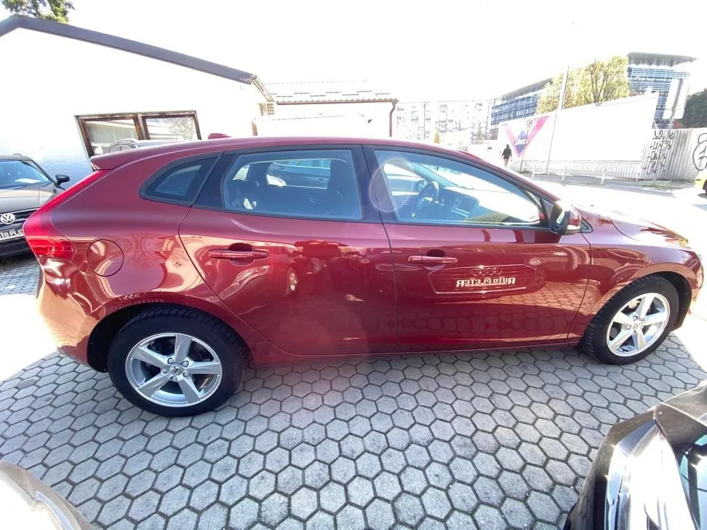 volvo v40 2.0 d kinetic, navi, park kamera, 4x garancija! - slika 5