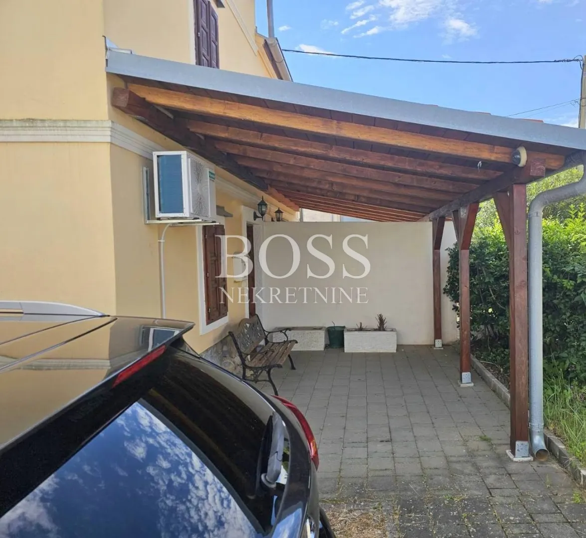 Omišalj, dvojna kuća 82m2, 185.000€, prilika!