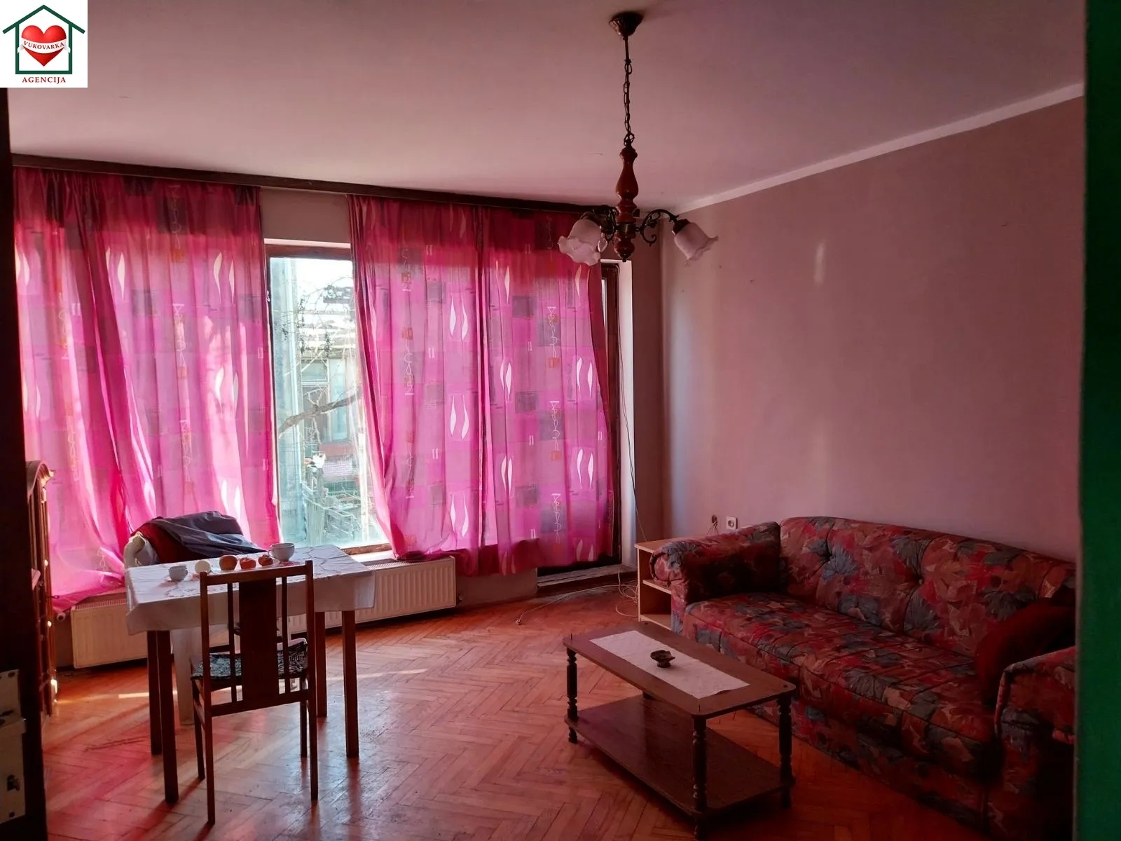65. vukovar, sotin v. nazora 58, kuća s 2 stana 308 m2, 3 garaže 61m2 - slika 7